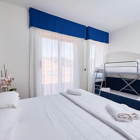 克罗齐迪马耳他酒店 3* 因佩里亚