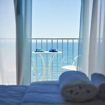 克罗齐迪马耳他酒店 3* 因佩里亚