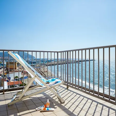 克罗齐迪马耳他酒店 3* 因佩里亚