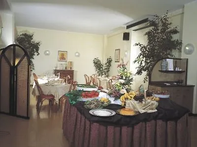 Hotel Croce Di Malta 3*